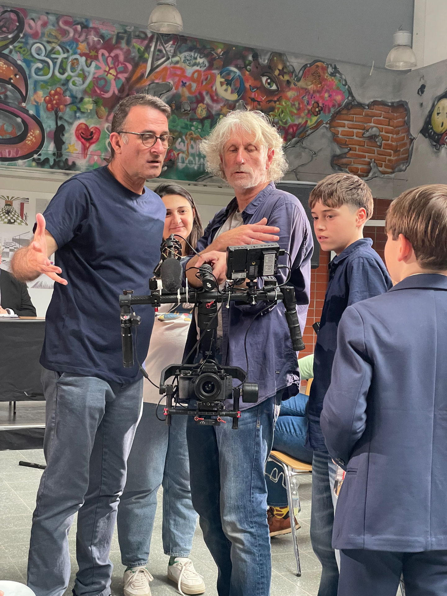 Regie und Kameracrew bei der Arbeit
